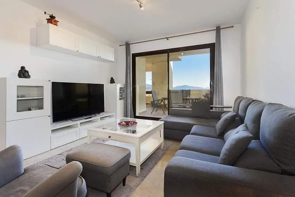 2 Bedroom Sea View Apartment Duquesa Village Manilva Espagne